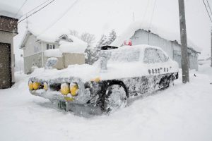 スカイラインパトカー雪像