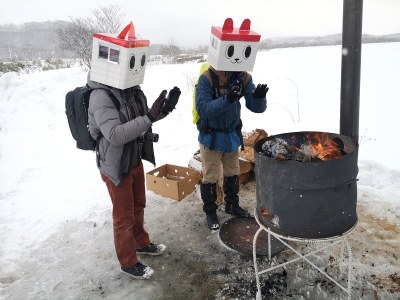 地域住民から薪ストーブ差し入れ